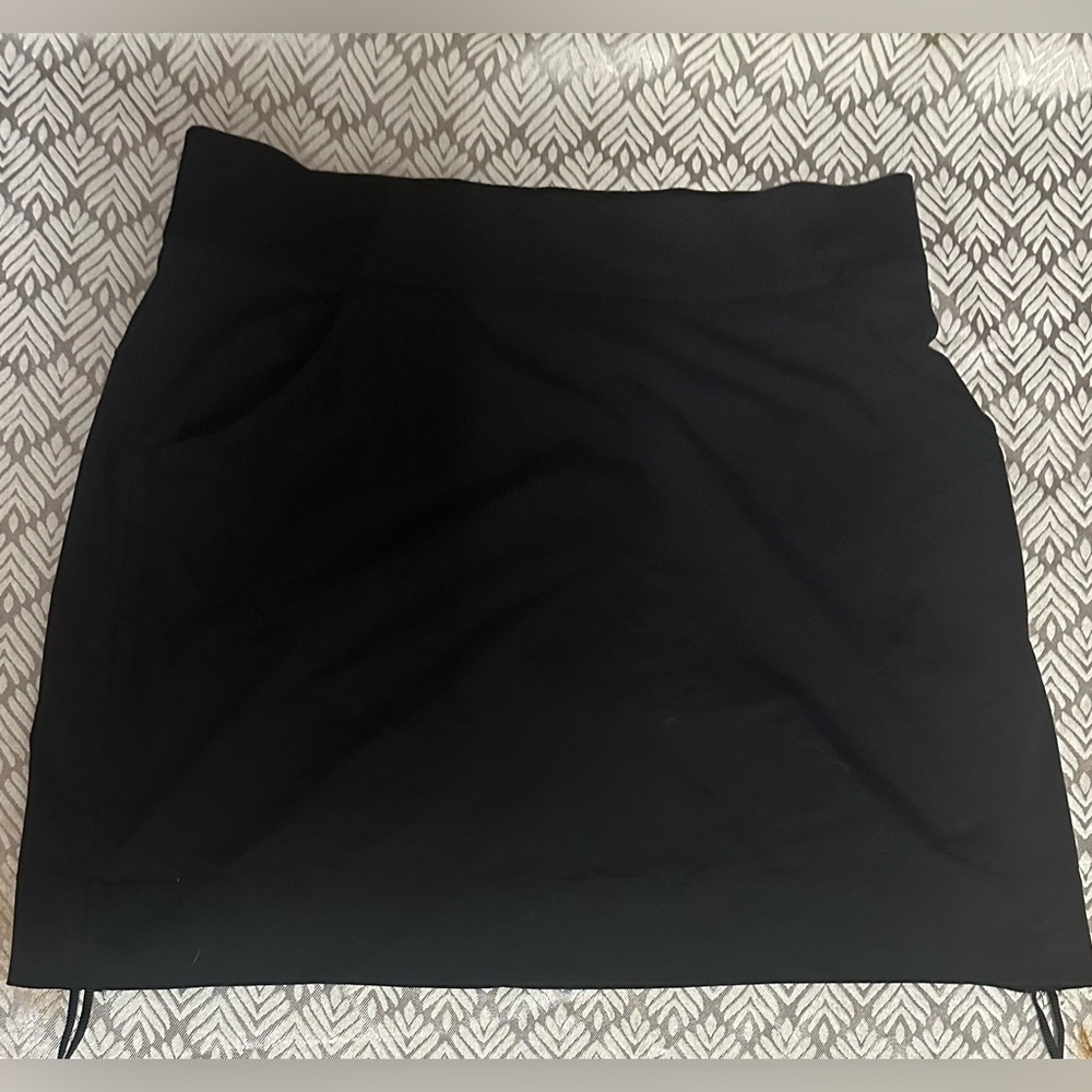 WOMENS COLUMBIA SPORTSWEAR SKIRT W/shorts